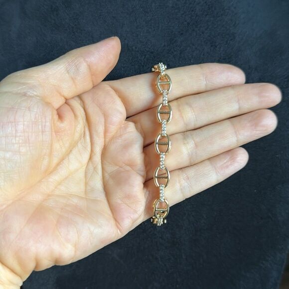 Elegant 14K Gold Plated Zirconia Link Chained Bracelet - Picture 4 of 10